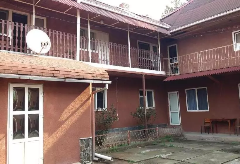 پانسیون комнаты рядом с автовокзалом