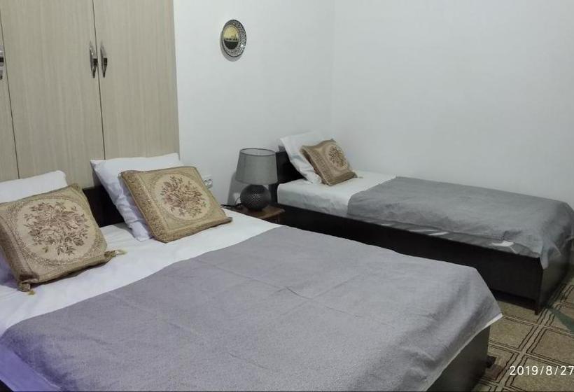 Pensionat Faride Guest House