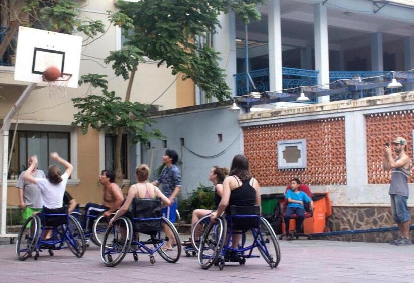 پانسیون Nhà Khách Làng May Mắn   Village Chance