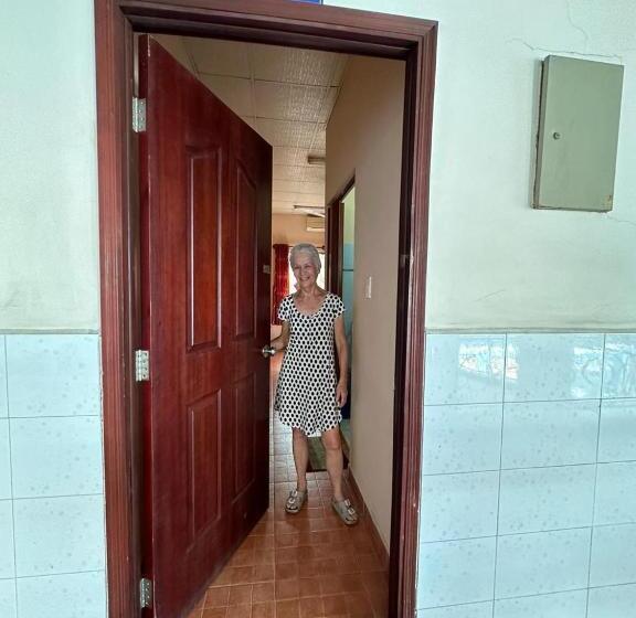 پانسیون Nhà Khách Làng May Mắn   Village Chance