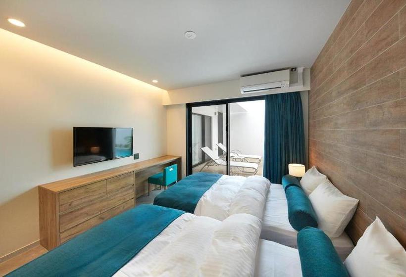 استراحتگاه The Villa Maehama Beach