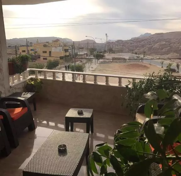 تختخواب و صبحانه Esperanza Petra