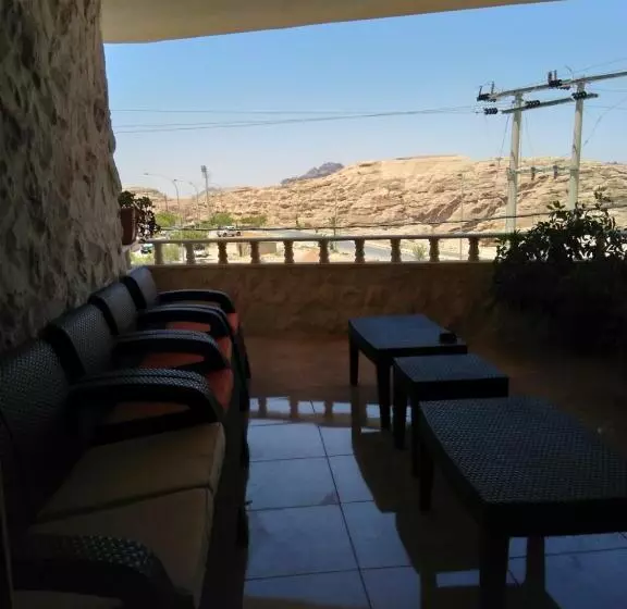 تختخواب و صبحانه Esperanza Petra