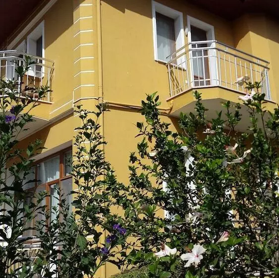 Aamiaismajoitus (B&B) Sirman Suite Boutique