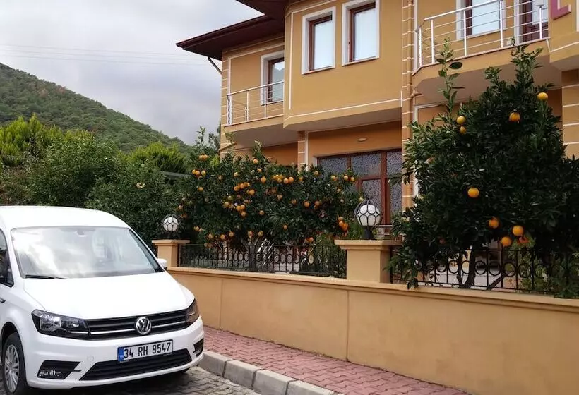 Aamiaismajoitus (B&B) Sirman Suite Boutique