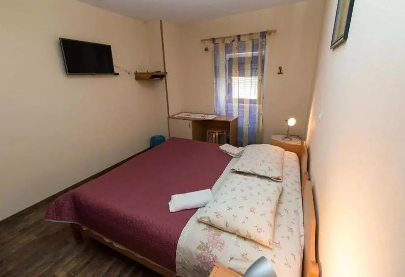 تختخواب و صبحانه Sobe In Apartma Pilih