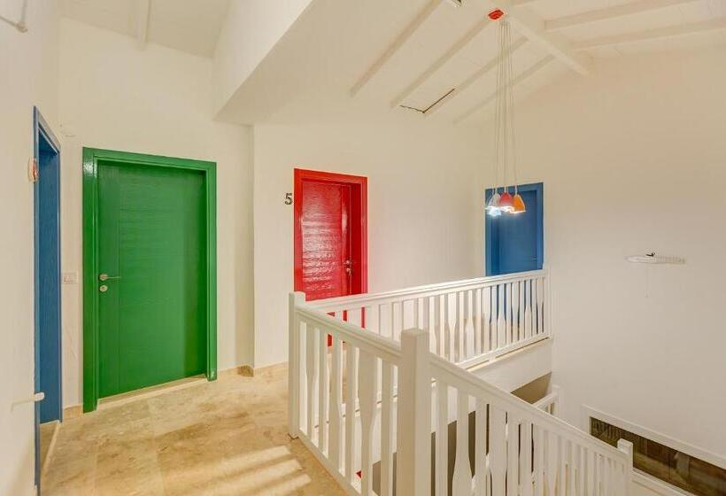 住宿加早餐  Alaçati Vi̇llaperi̇ Butik Otel