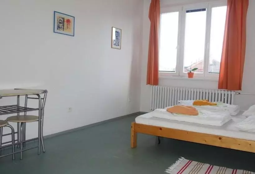 Hostel Bernarda Bolzana