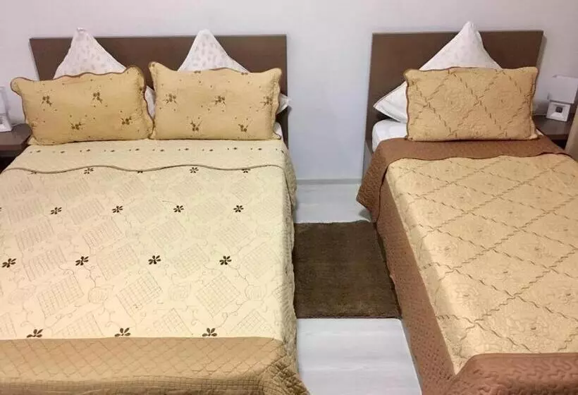 ホテル Fast Airport Accomodation