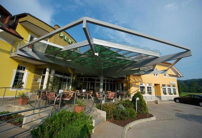 هتل Penzion Kracun