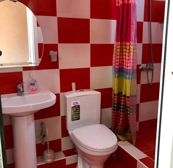 پانسیون Guest House On Prospect Vladislava Ardzinba