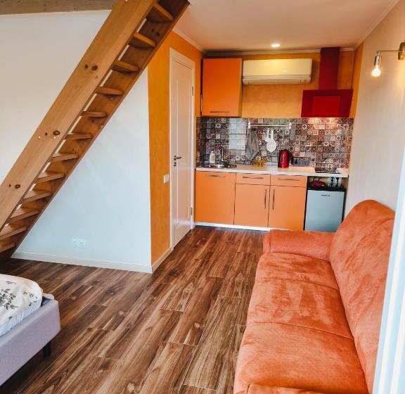 پانسیون Viesu Nams Kāpsargi