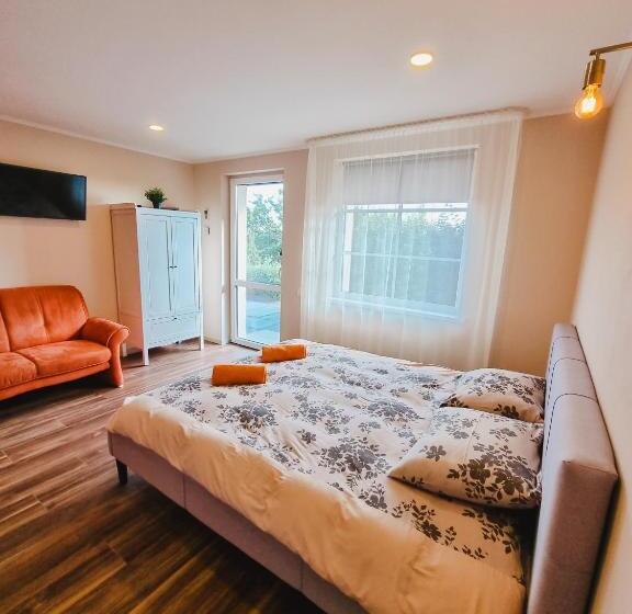 پانسیون Viesu Nams Kāpsargi