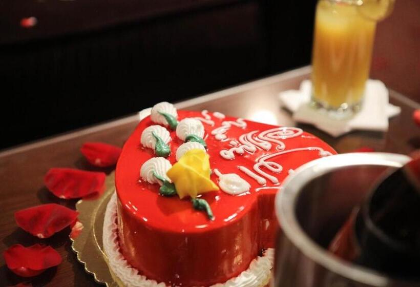 فندق Al Mansour Grand