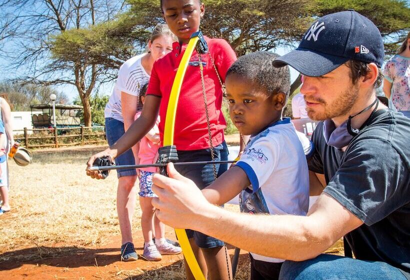 Отель Sundown Country Estate