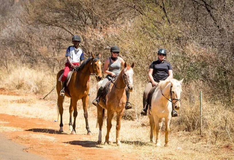 Hotelli Sundown Country Estate