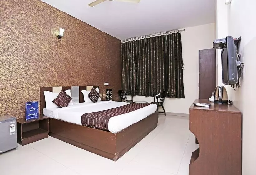 ホテル Airport Inn Near Delhi Airport