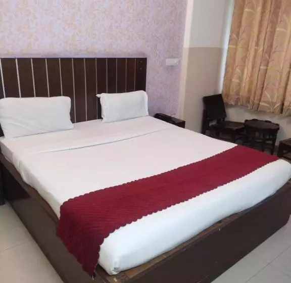 ホテル Airport Inn Near Delhi Airport
