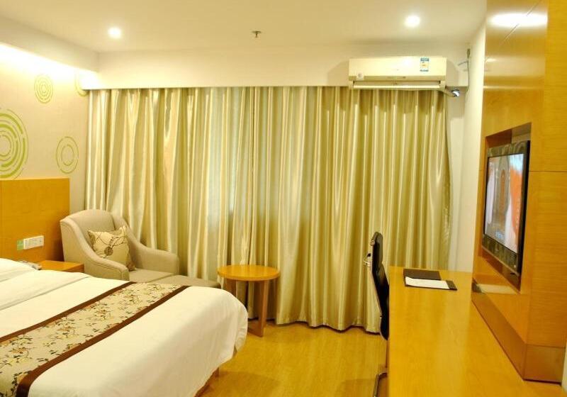 Hotelli Greentree Inn Chizhou High Speed Railway Station