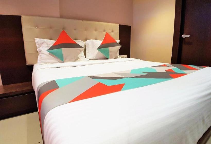 Hotel Hexa Malad Suite