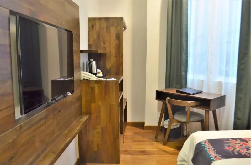 Otel Serapi