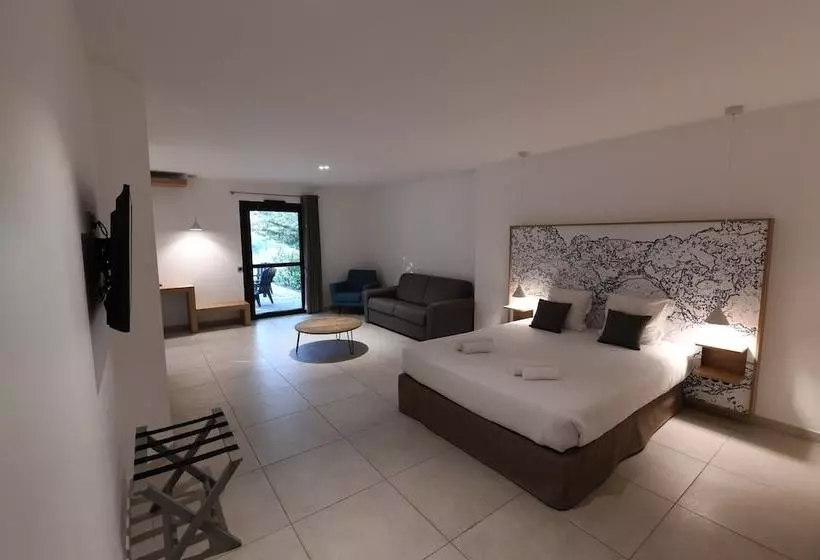 Hotelli Du Cros D Auzon