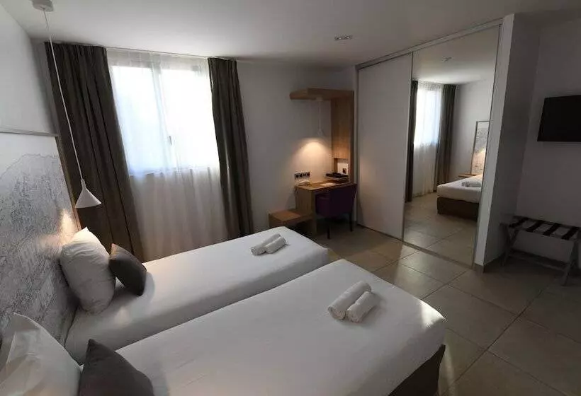 Hotelli Du Cros D Auzon