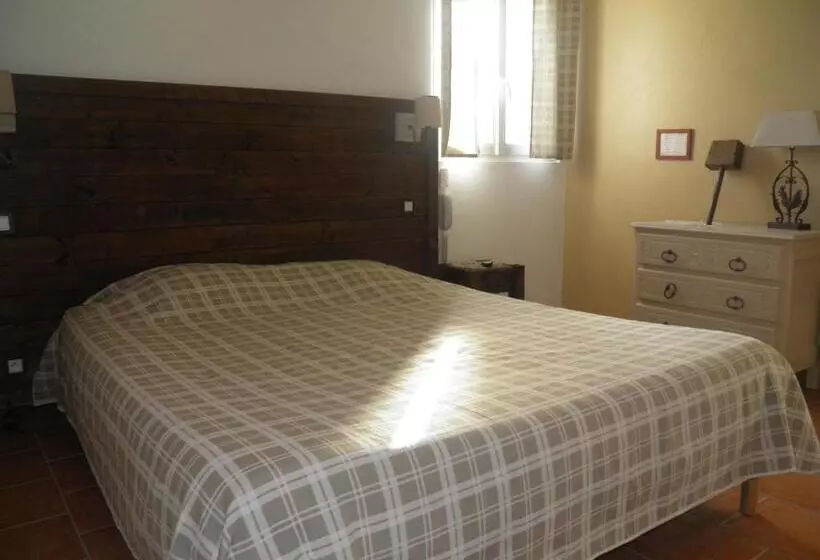 Hotelli La Ferme Des 3 Maillets