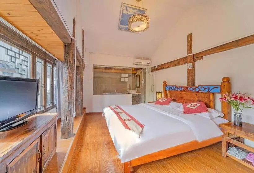 Majatalo Lewo Guest House