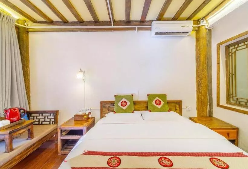 Majatalo Lewo Guest House