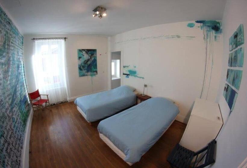 פנסיון L Auberge Meilhannaise