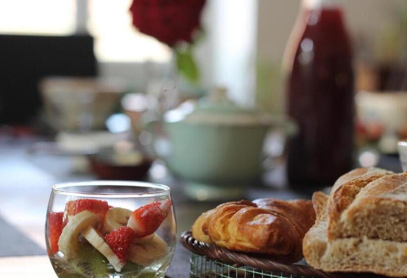 פנסיון L Auberge Meilhannaise