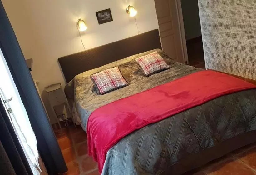 Majatalo Domaine De Sahil