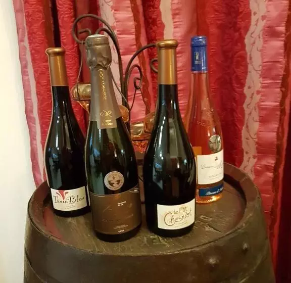 Majatalo Domaine De Sahil