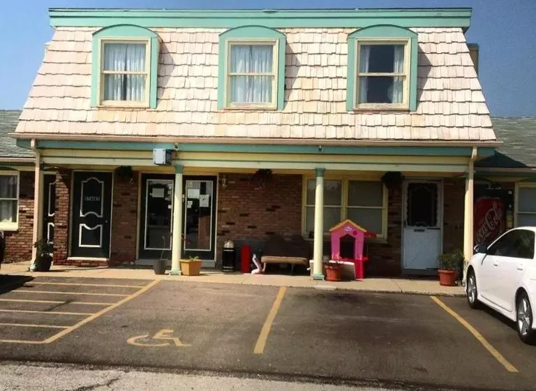 Motelli Relax Inn   Shelby