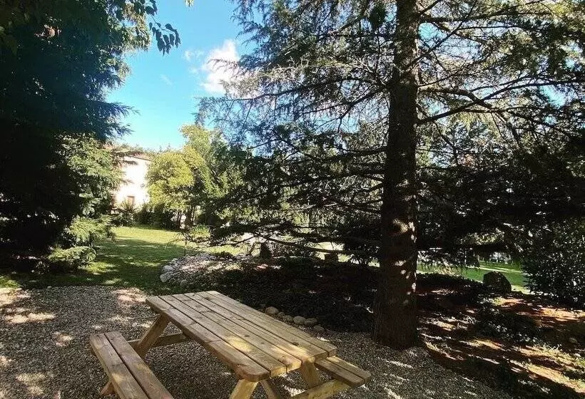 Majatalo Gîte Le Papillon   Le Cocon De Curson