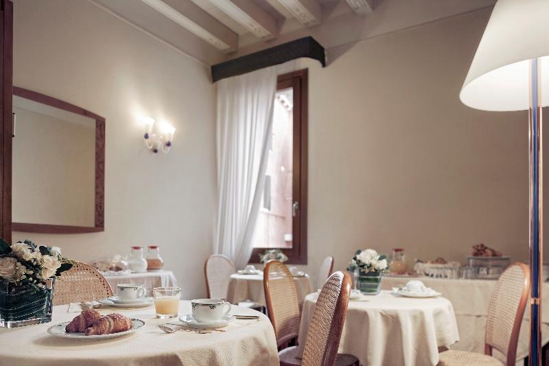 هتل Ca' Del Campo