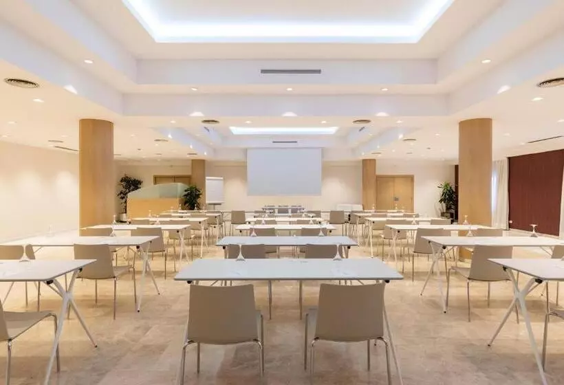 Catalonia Gran Hotel Verdi