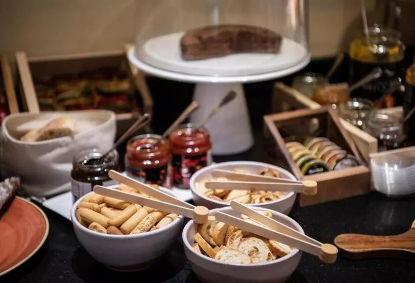 Catalonia Gran Hotel Verdi