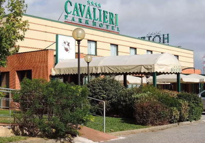 ホテル Cavalieri Park