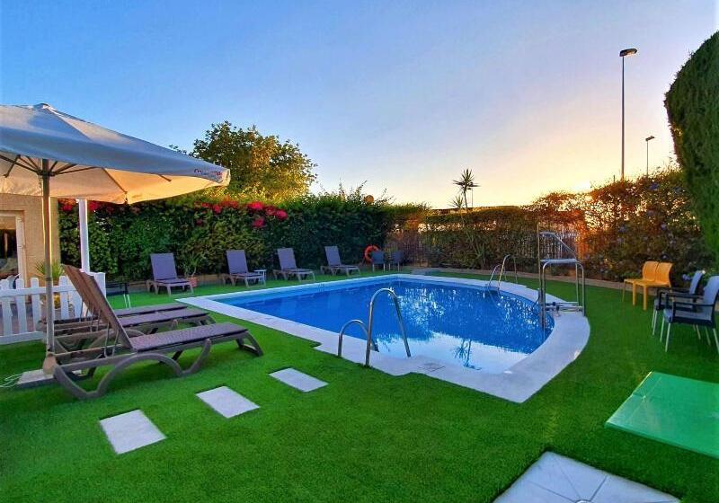 호텔 Ibis Jerez De La Frontera Cadiz