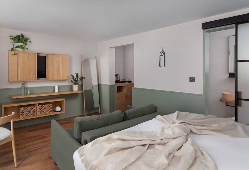 Inhabit Queen S Gardens, A Member Of Design Hotels