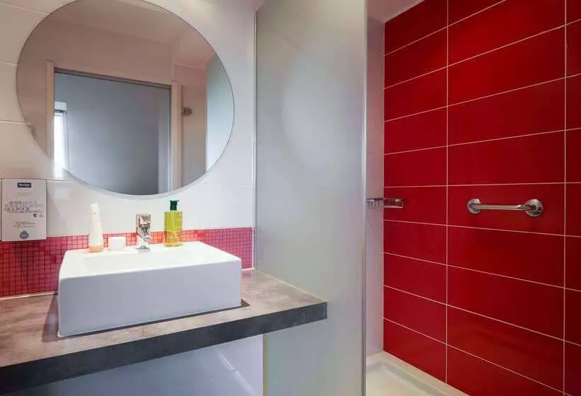 ホテル Kyriad Le Mans Est