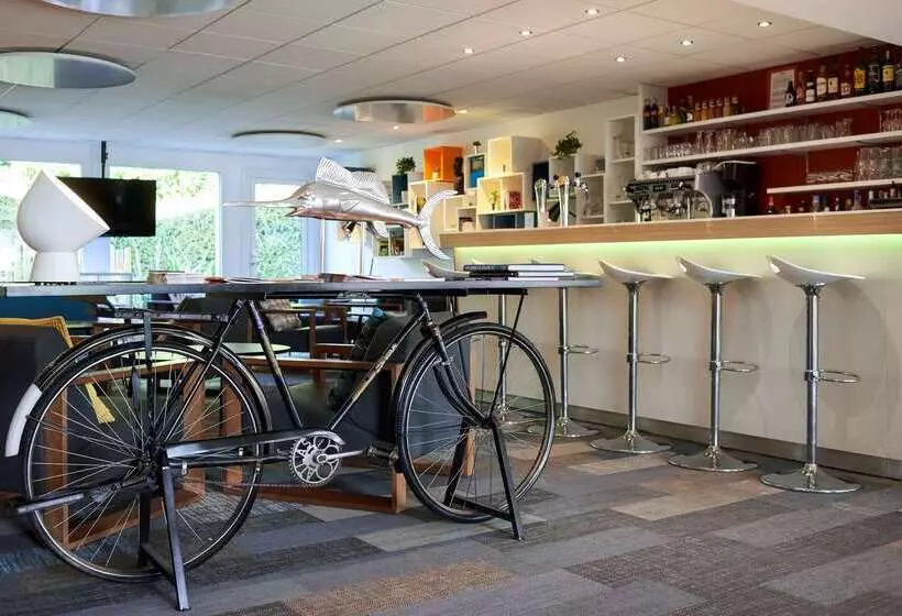 ホテル Kyriad Le Mans Est