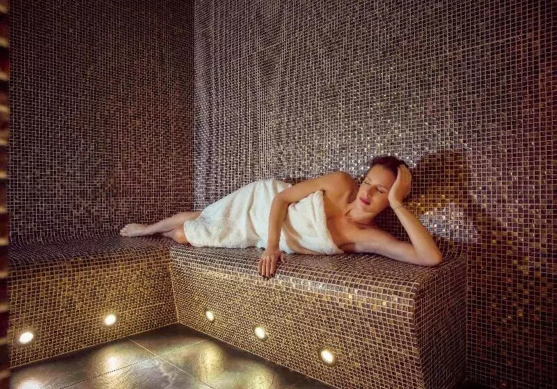 ホテル Mercure Paris Opera Garnier Hôtel & Spa