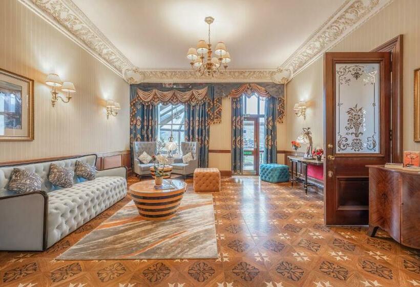 Hotelli Muthu Fort William