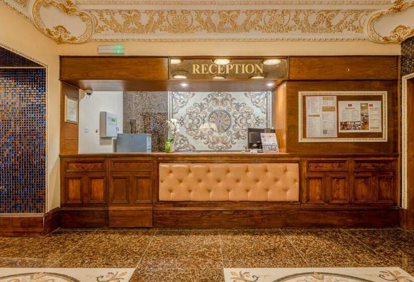 Hotelli Muthu Fort William