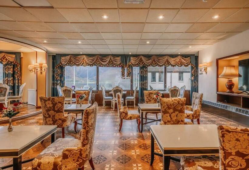 Hotelli Muthu Fort William