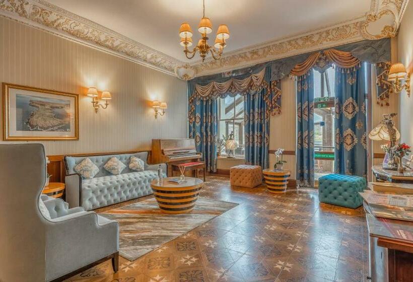 Hotelli Muthu Fort William