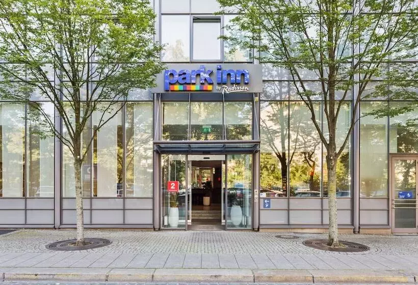 فندق Park Inn By Radisson Dresden
